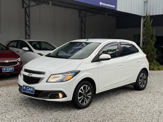 CHEVROLET ONIX 1.4 MPFI LTZ 8V FLEX 4P AUTOMÁTICO CHEVROLET ONIX 1.4 MPFI LTZ 8V FLEX 4P AUTOMÁTICO